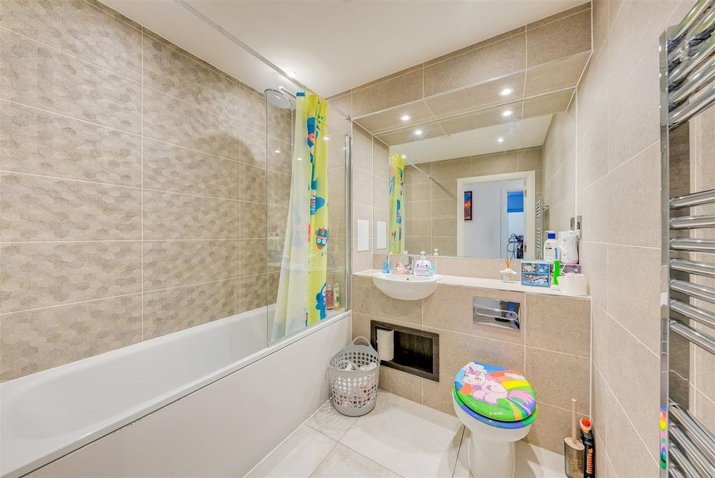 Additional image 15 of 2 bed flat for saleTruman Way, Dartford DA1