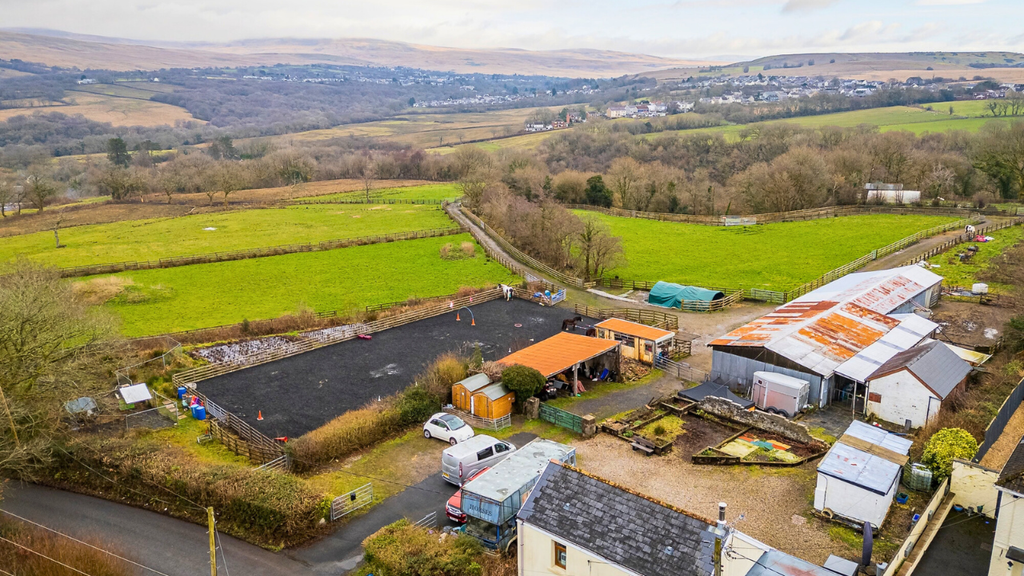 Property photo 2 of 29