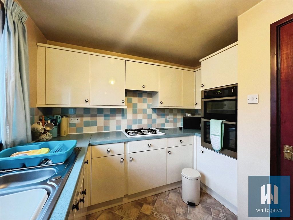 Additional image 4 of 2 bed flat for saleQuarmby Road, Quarmby, Huddersfield HD3