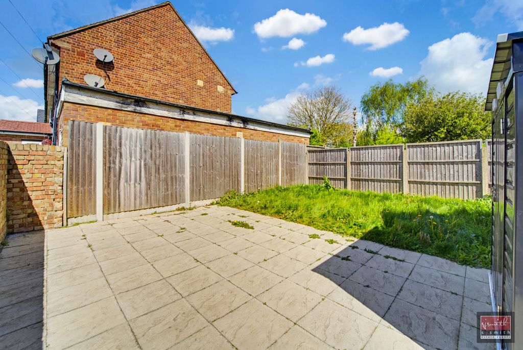 Property photo 3 of 13