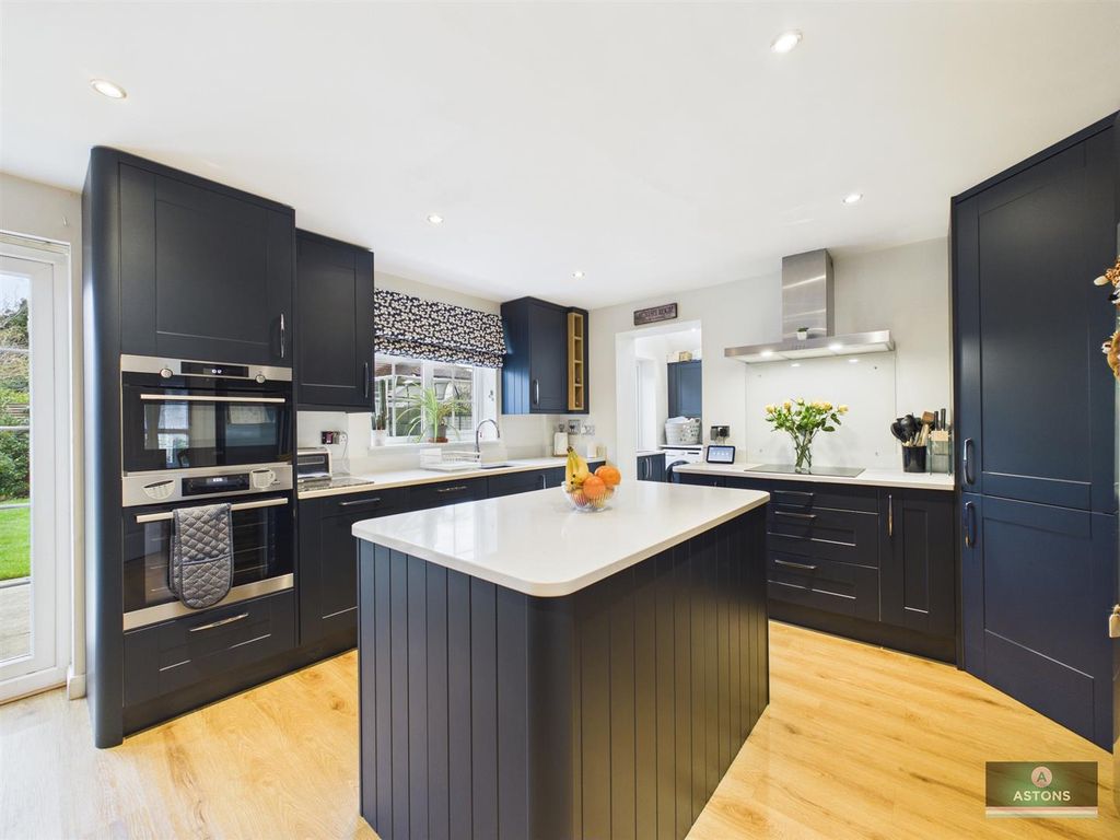 Property photo 3 of 32 Cam02067G0-Pr0174-Still017.Jpg