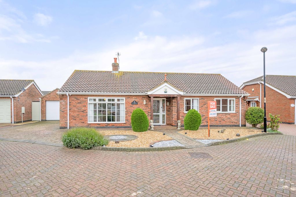 Property photo 1 of 25