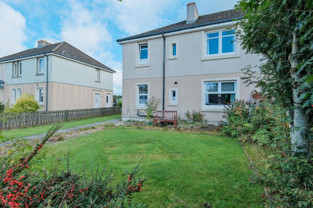 Property photo 2 of 32 002-85 Wishaw Road Waterloo ML2 8Ea.Jpg