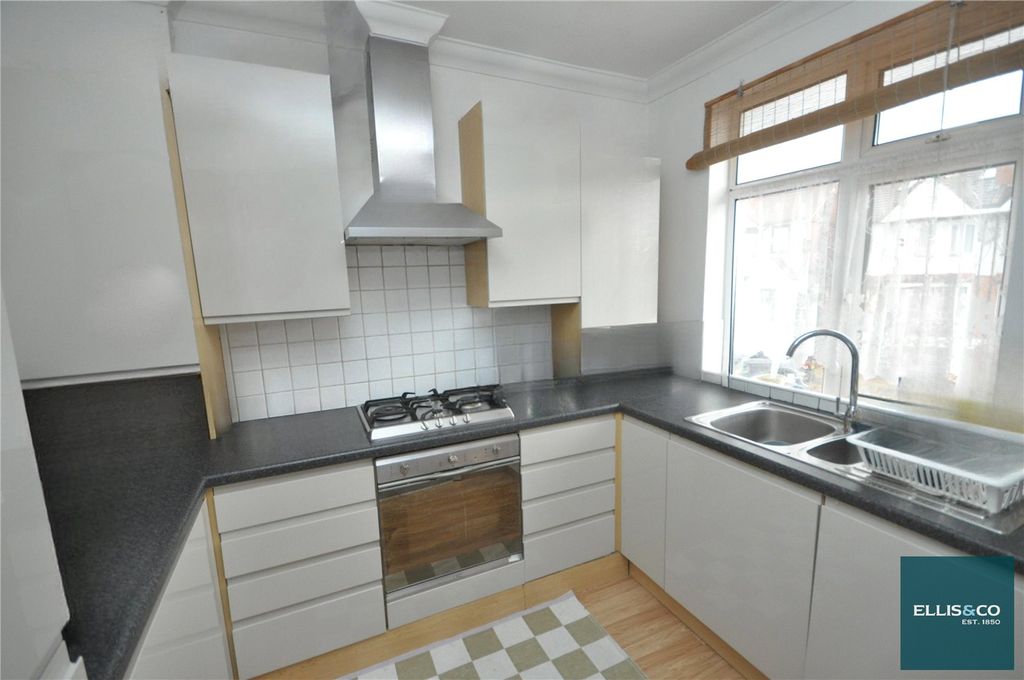 Property photo 2 of 10 Picture No. 56