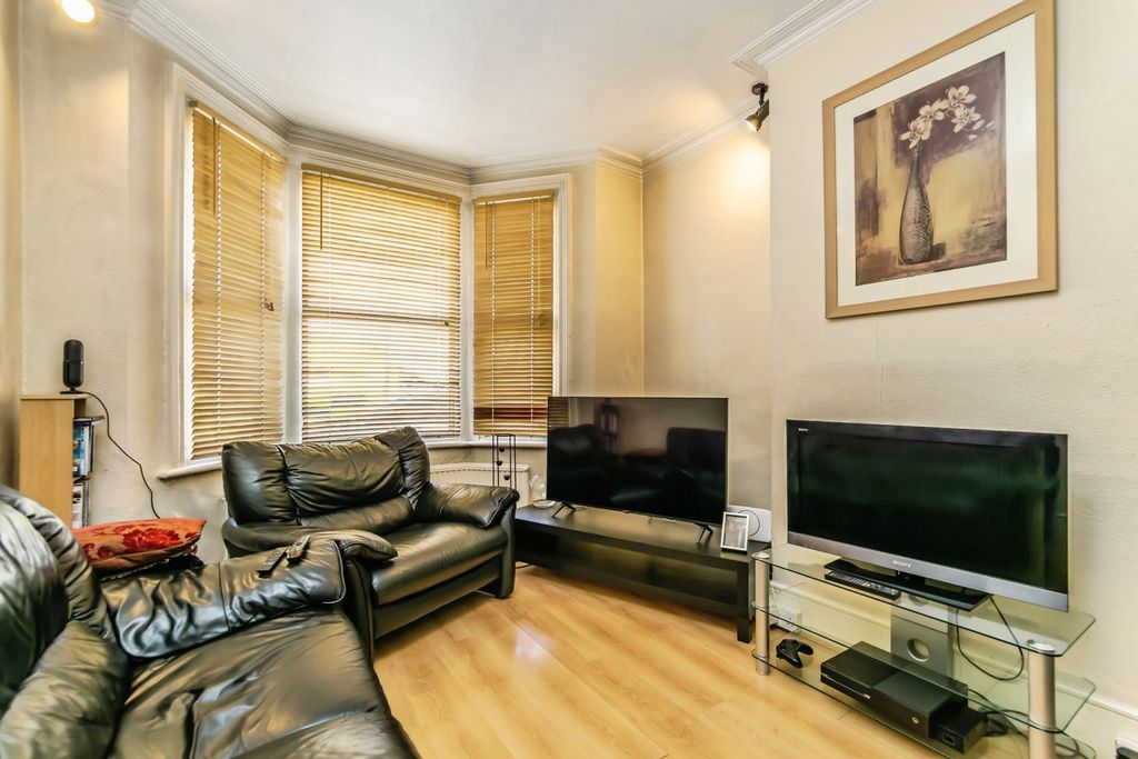 Property photo 2 of 12 Photo