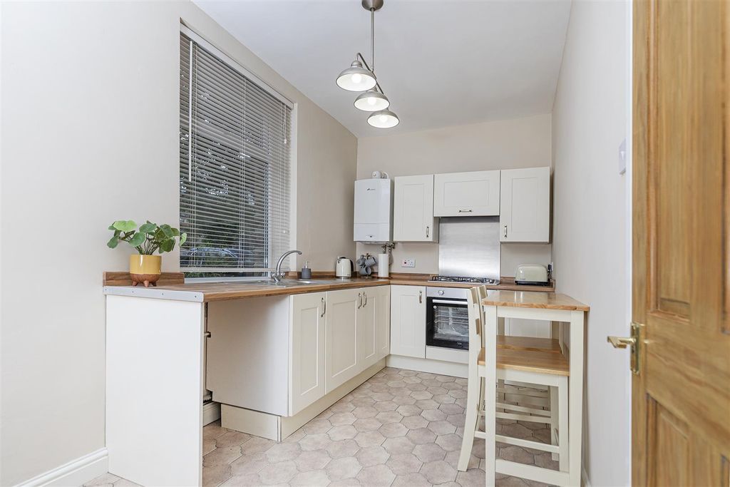 Property photo 2 of 20 Kitchen/Diner