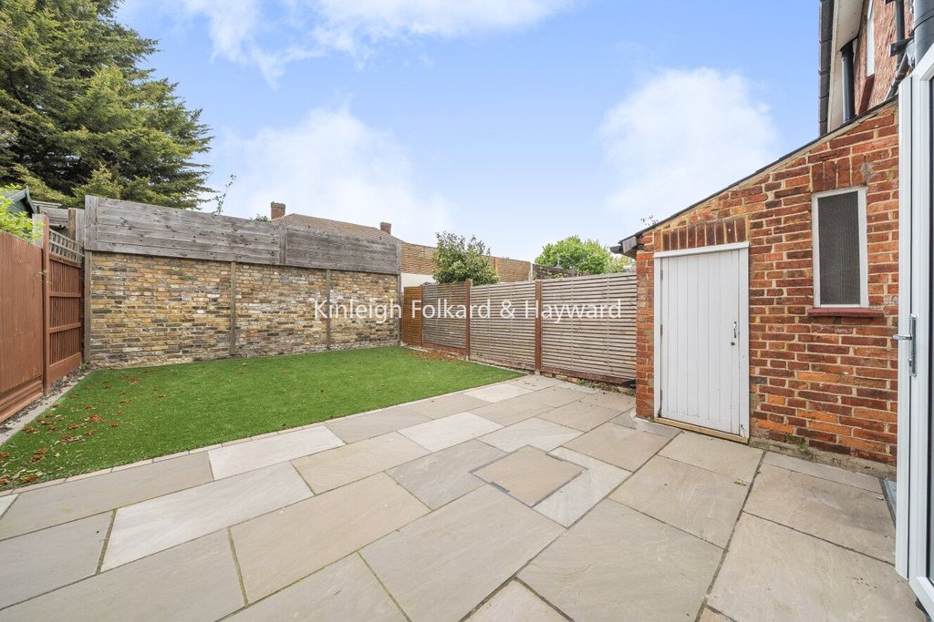 Property photo 2 of 10 Picture No. 28