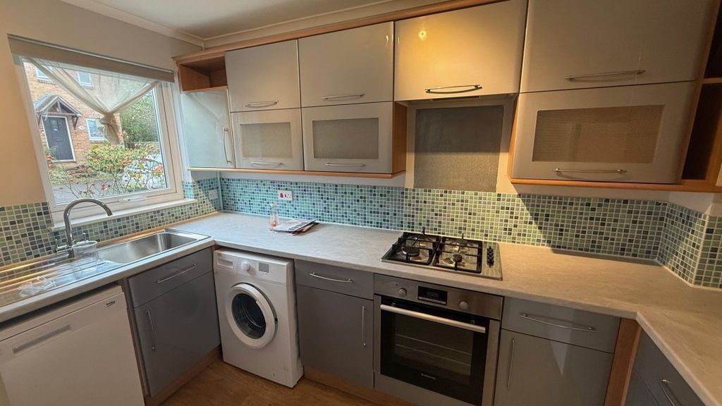 Property photo 2 of 12