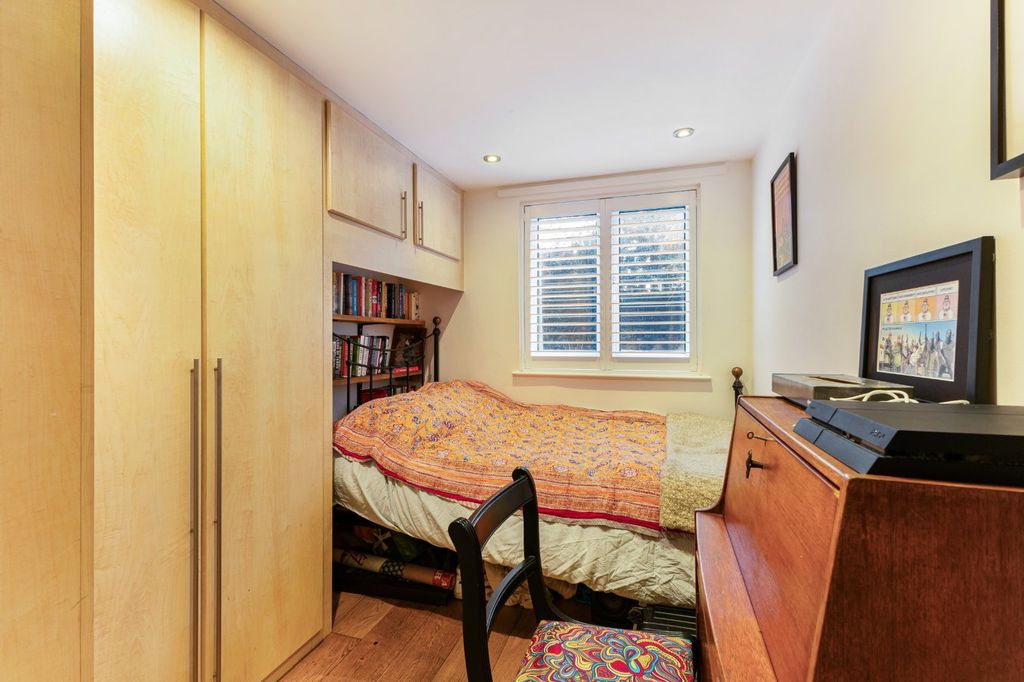 Property photo 3 of 9 Picture No. 41