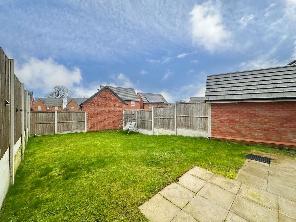 Property photo 2 of 22