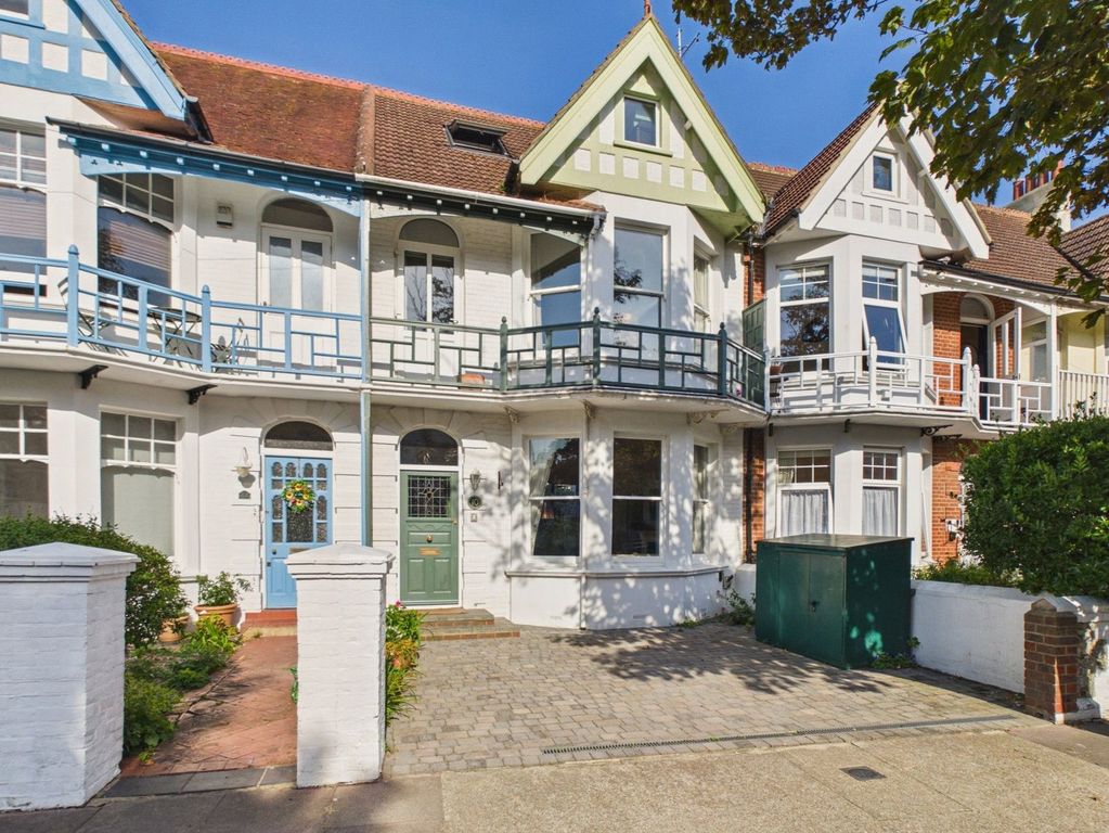 Property photo 1 of 29