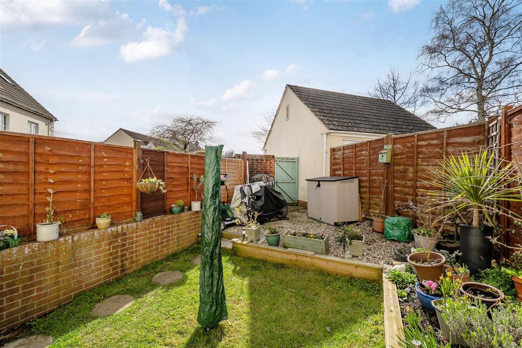 Property photo 2 of 16 1421702-2-69B93E280Dae3.Jpg