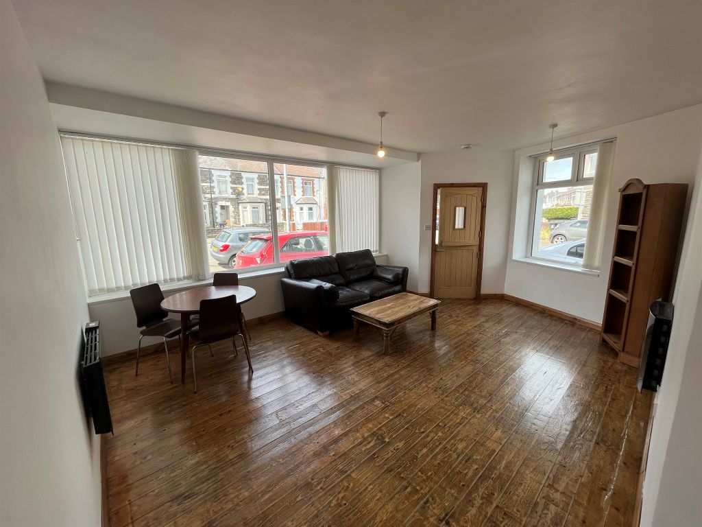 Property photo 3 of 30