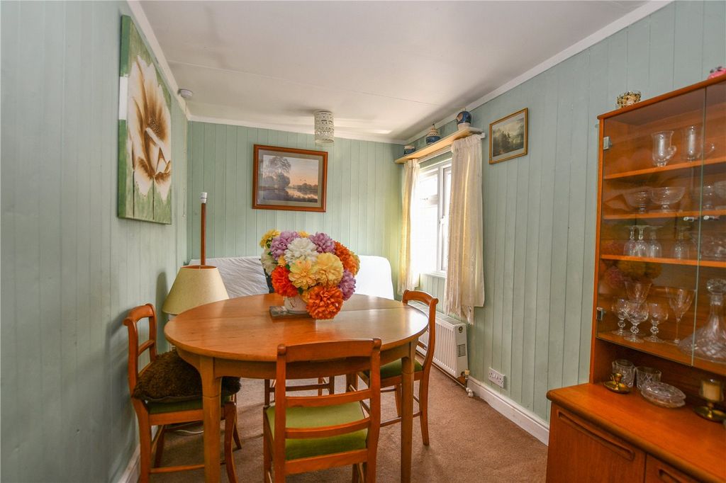 Property photo 3 of 9 Picture No. 04