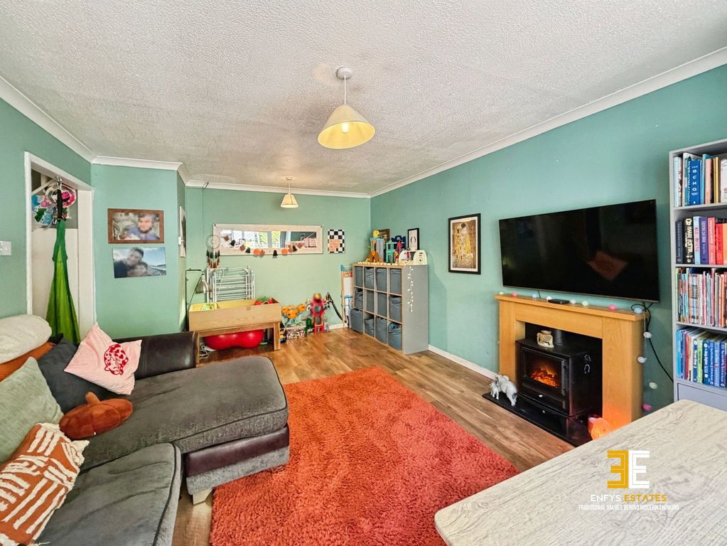 Property photo 3 of 22