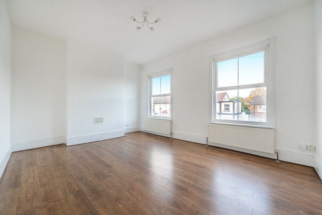 Property photo 2 of 12 Picture No. 09