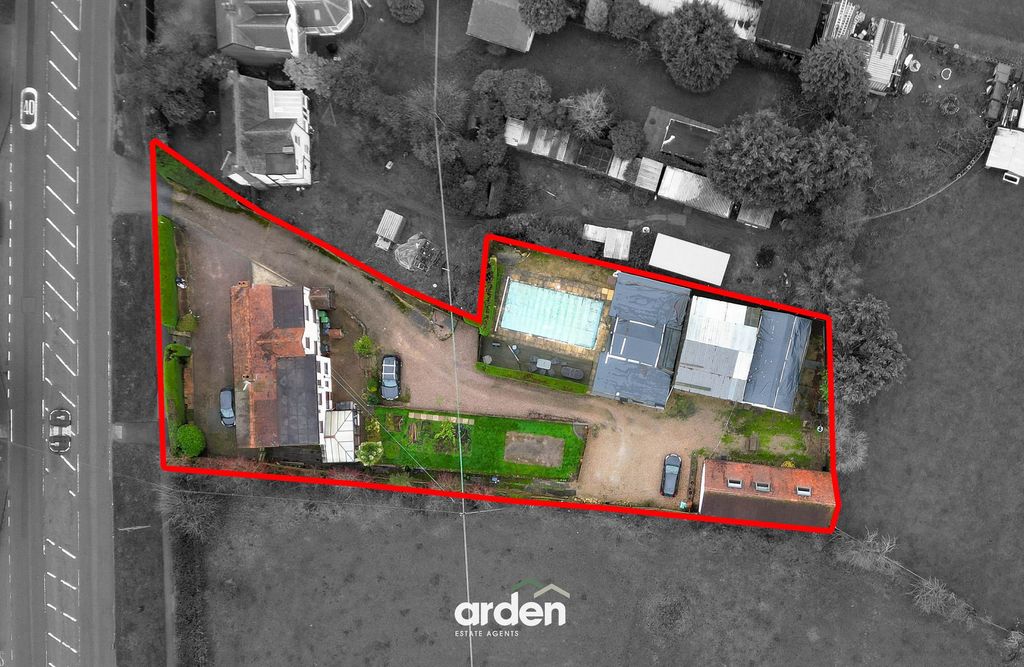 Property photo 2 of 12