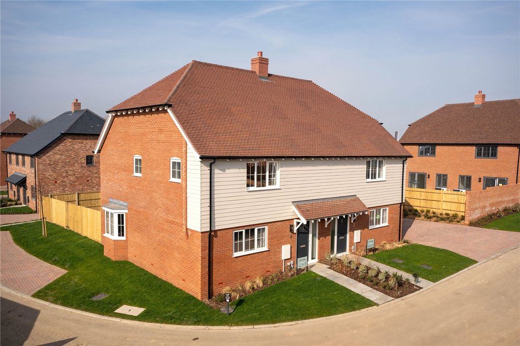 Property photo 1 of 16 The Hever