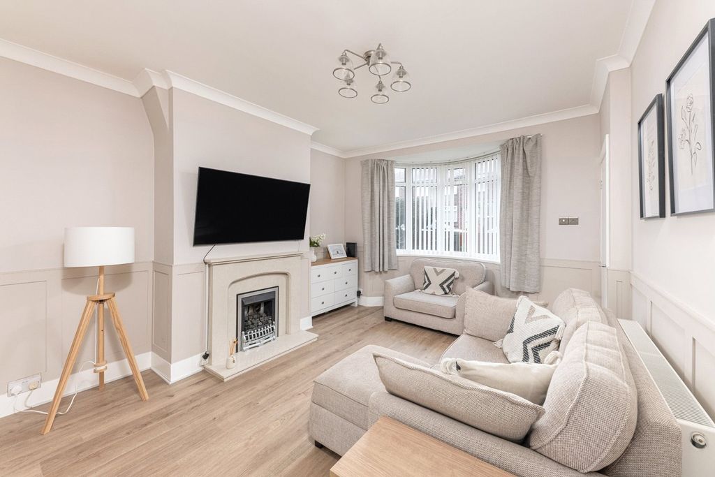 Property photo 2 of 11 Picture No. 03