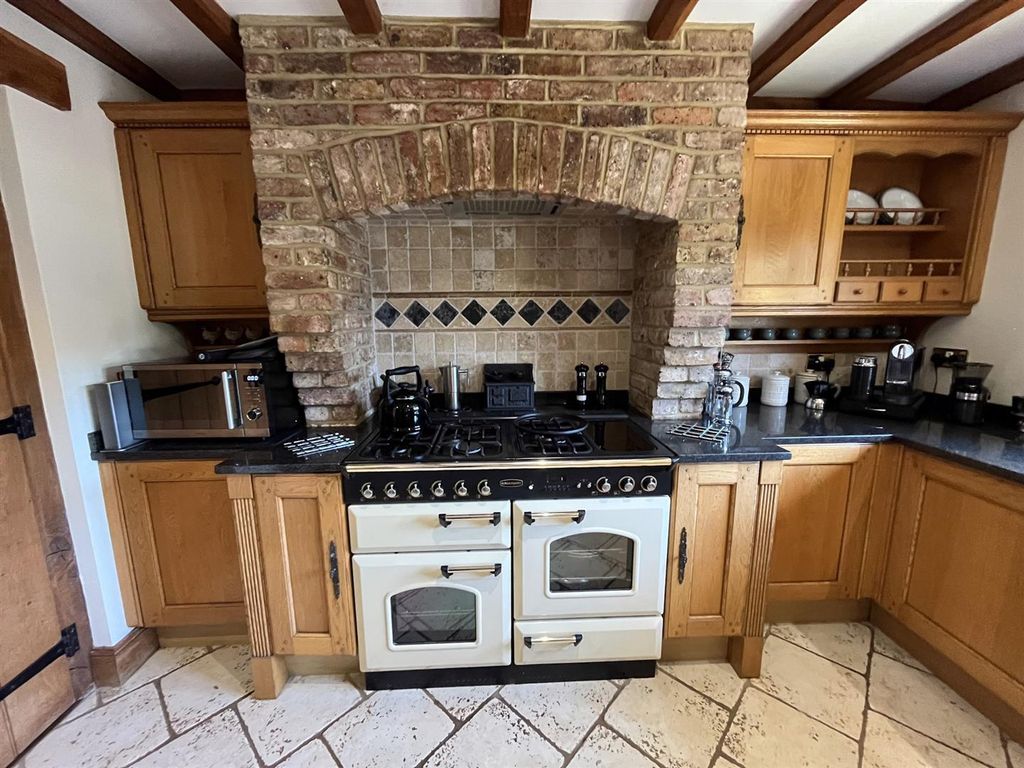 Property photo 3 of 30