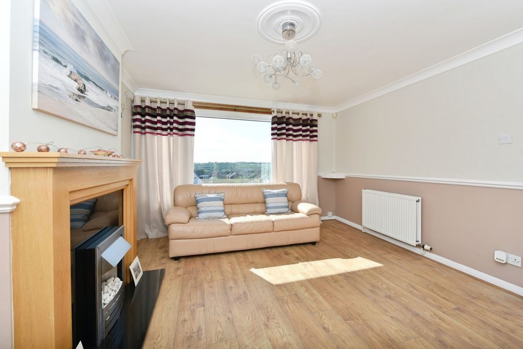 Property photo 3 of 16 Photo