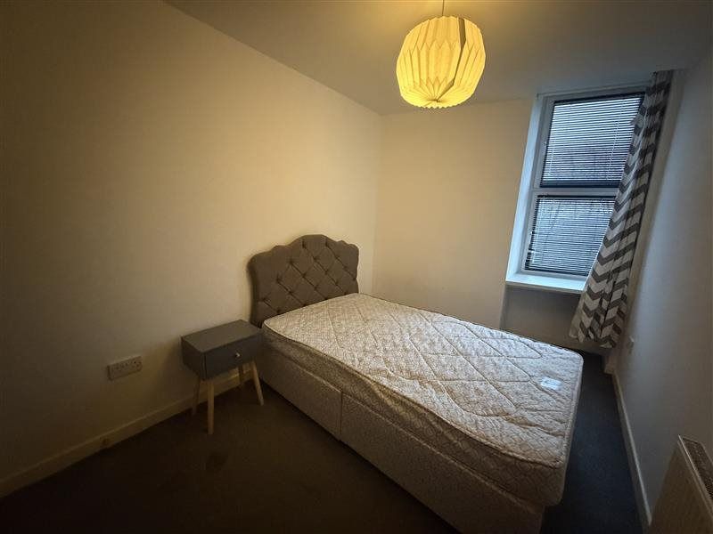 Property photo 3 of 4 169A200E-6875-4E0F-B209-B2c66A35Bbf4