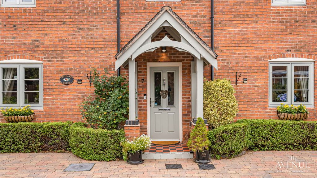 Property photo 2 of 29