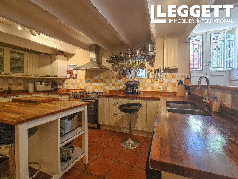 Property photo 3 of 10