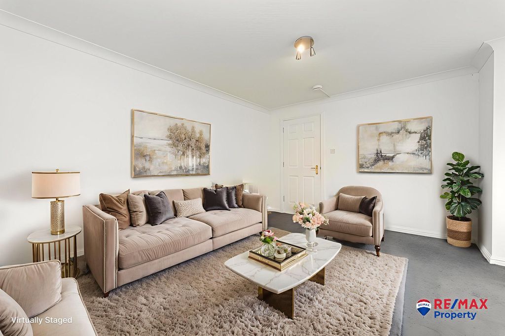 Property photo 2 of 18 Virtually Staged Lounge