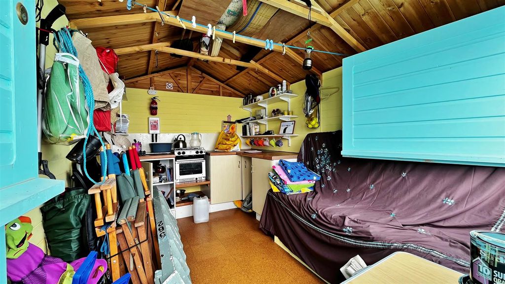 Property photo 3 of 6 Beach Hut:-