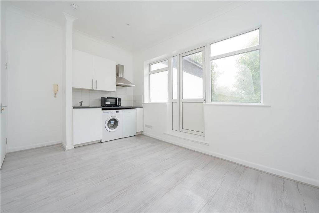 Property photo 2 of 4
