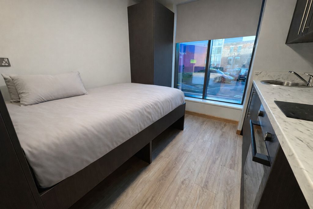 Property photo 3 of 11 Picture No. 14