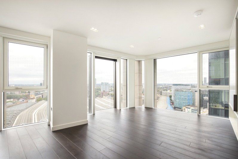 Property photo 2 of 8 Reception/Kitchen