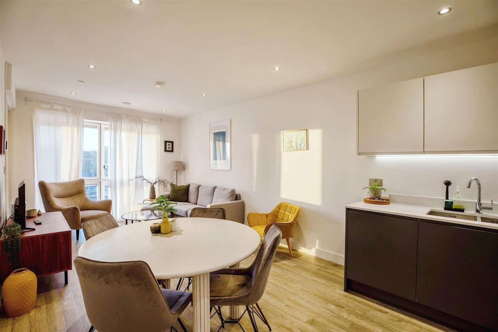 Property photo 3 of 14 4.Jpg