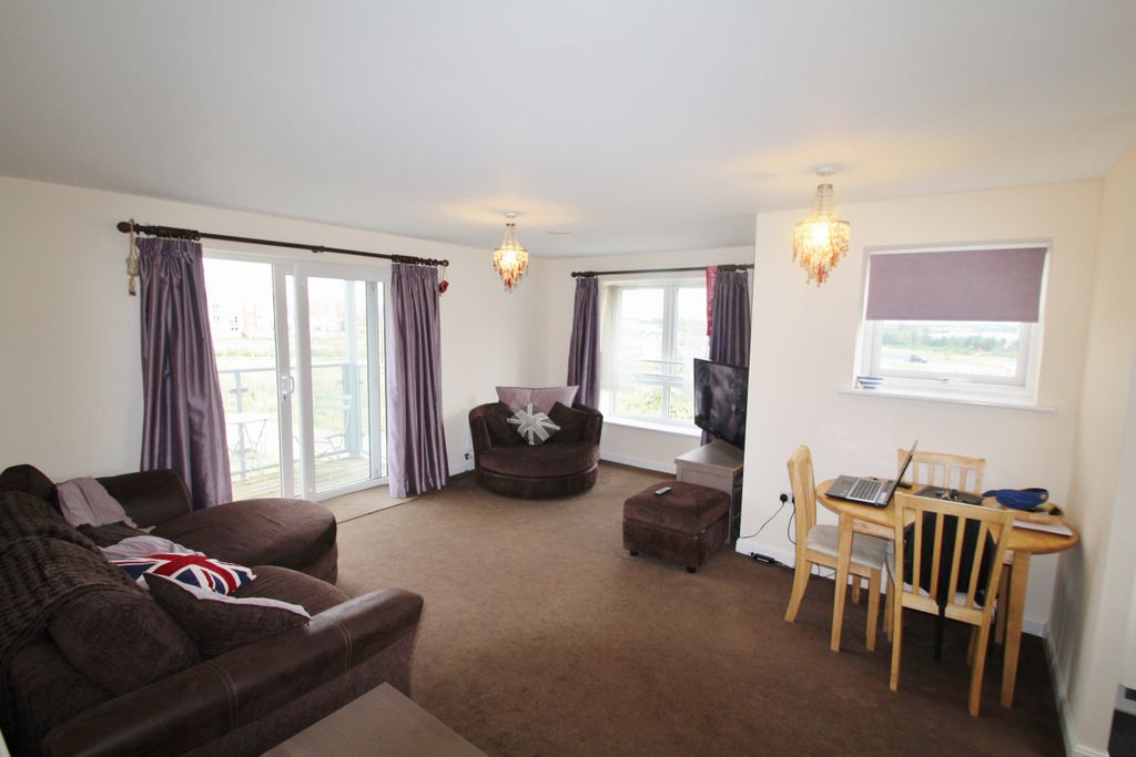 Property photo 2 of 9