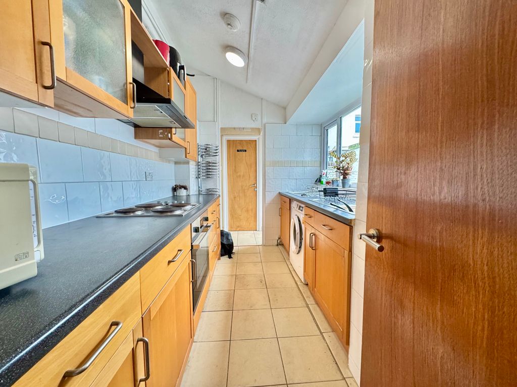 Property photo 3 of 8 Image