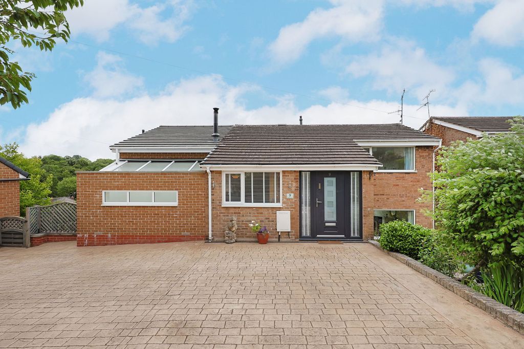 Property photo 1 of 35