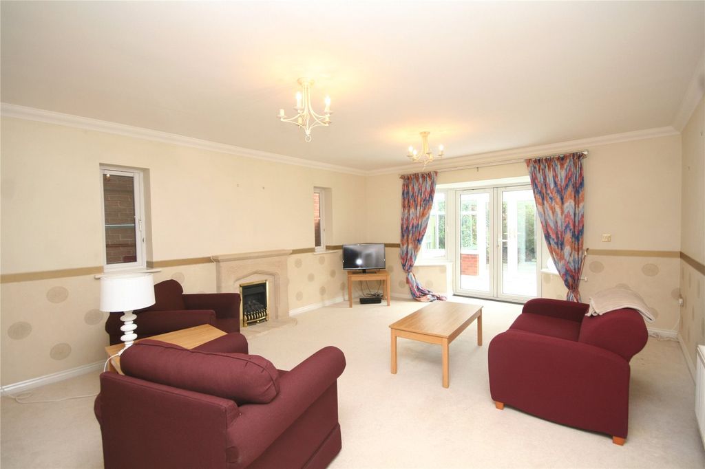 Property photo 2 of 12 Picture No. 01