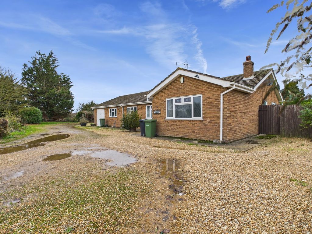 Property photo 2 of 31