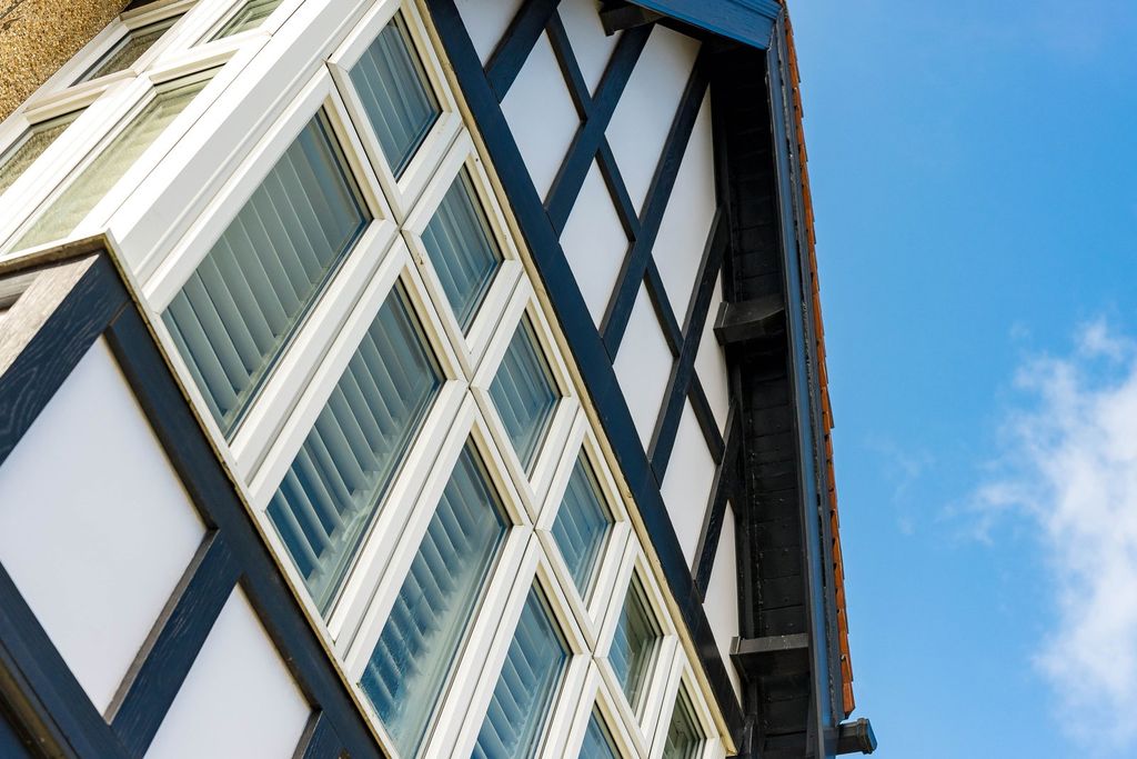 Property photo 2 of 53