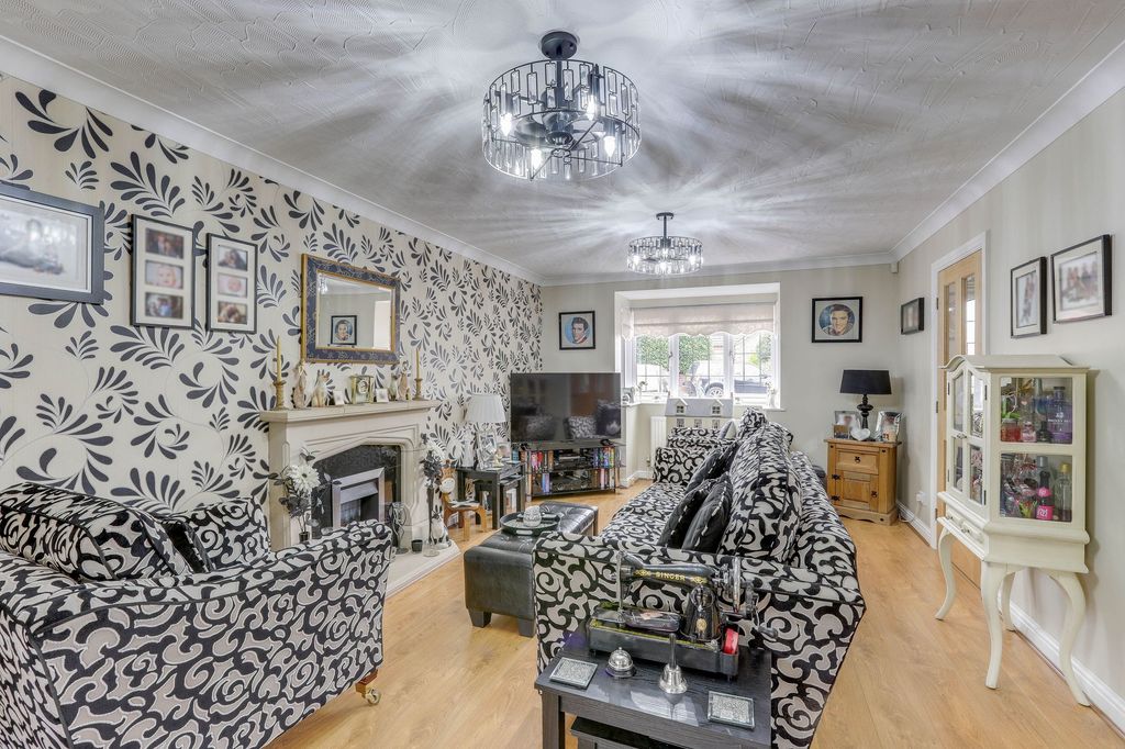 Property photo 2 of 29