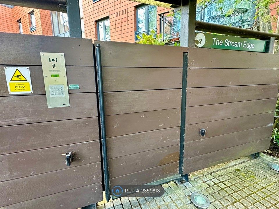 Property photo 2 of 13