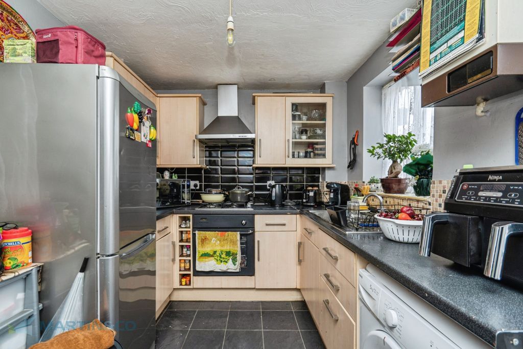 Property photo 3 of 13 Gu228Ef-Fa-Dsc06580