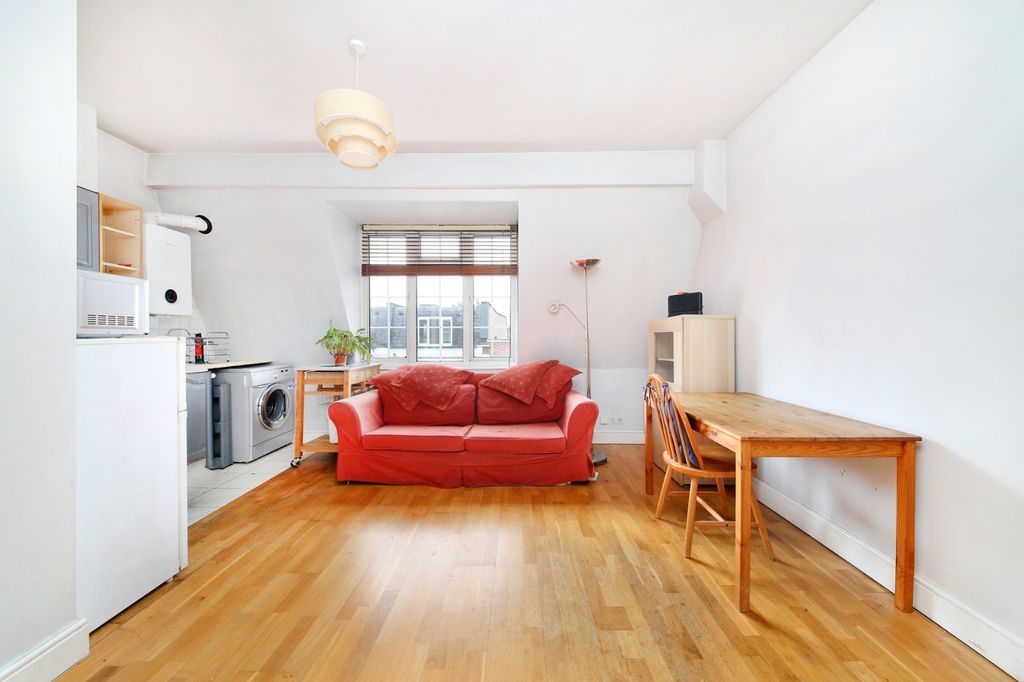 Property photo 3 of 7