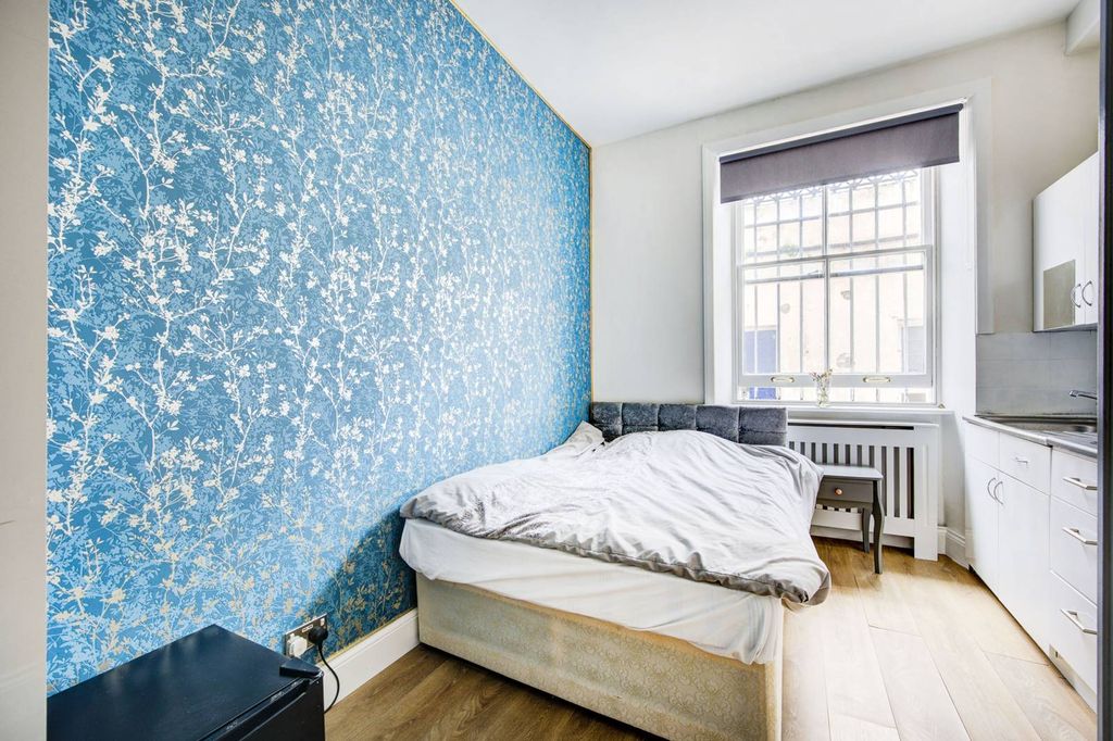 Property photo 1 of 4