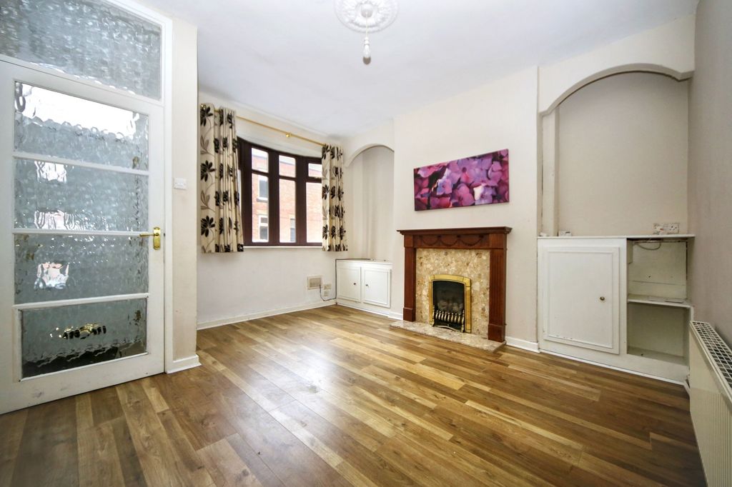 Property photo 2 of 12