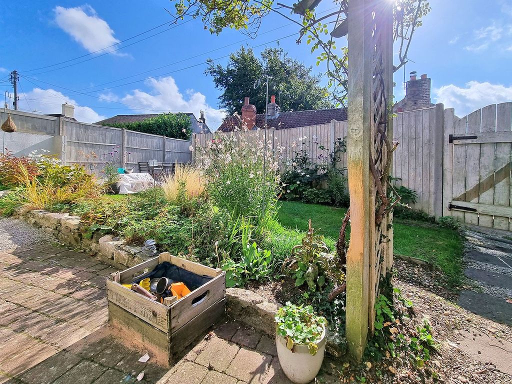 Property photo 3 of 21