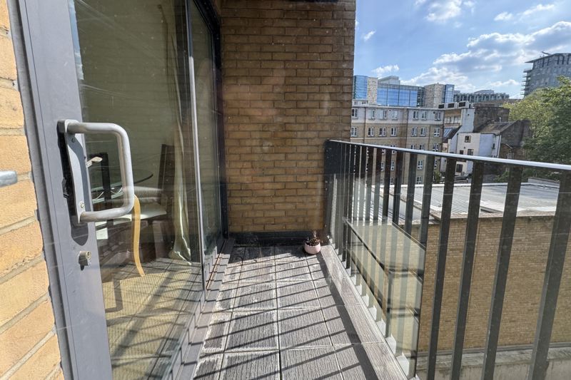 Property photo 3 of 10 Photo 12