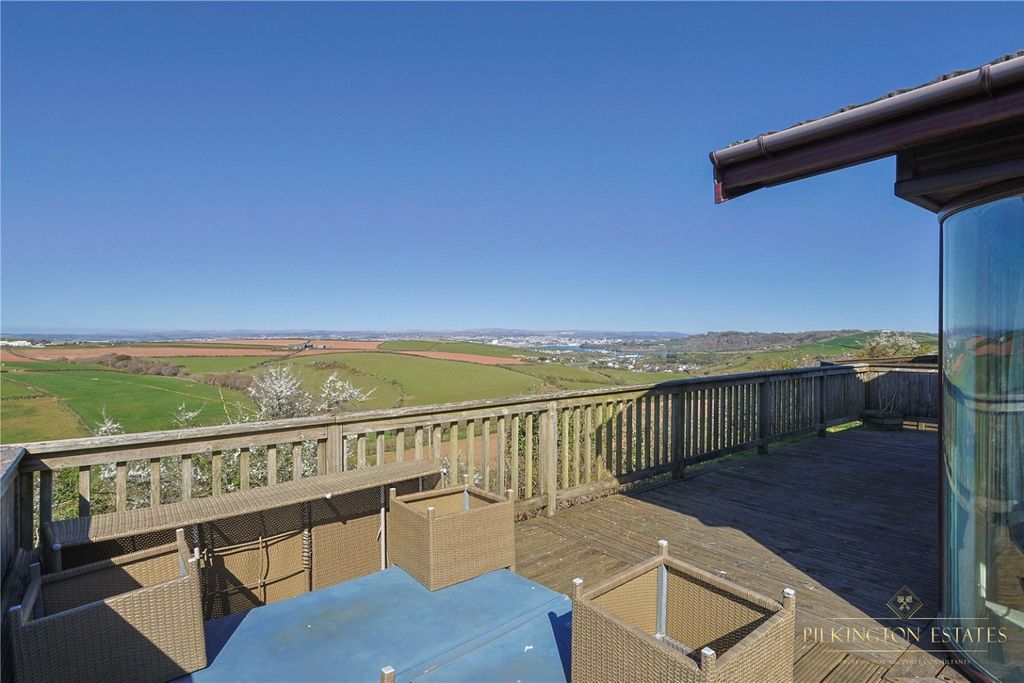Property photo 2 of 24 4274302