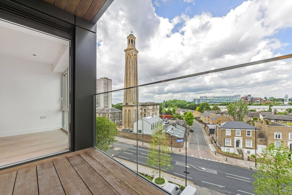 Property photo 2 of 9